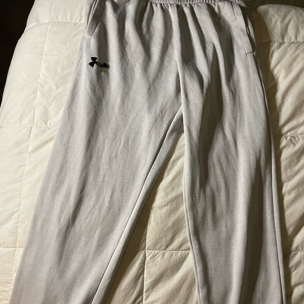 💰Under Armour Light Gray Drawstring Joggers